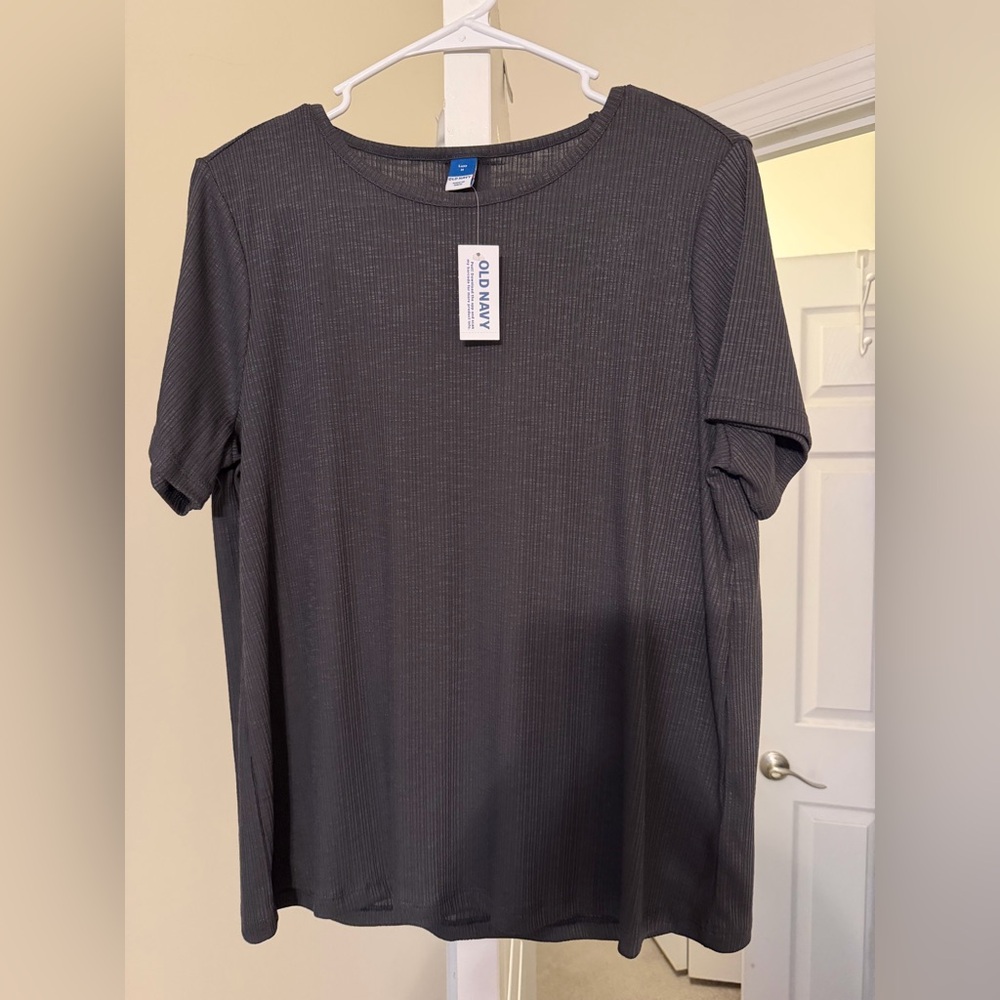 NWT Luxe Ribbed Slub-Knit T-Shirt (Medium) - Picture 6 of 7
